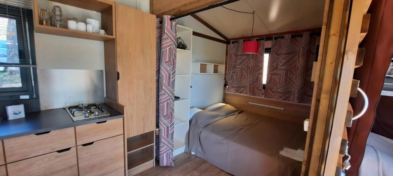 Camping Onlycamp Vauban Нёф-Бризах Экстерьер фото